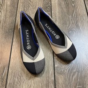 NWOB Rothy’s Captoe Black Flats Round Toe Flats Women’s Size 5